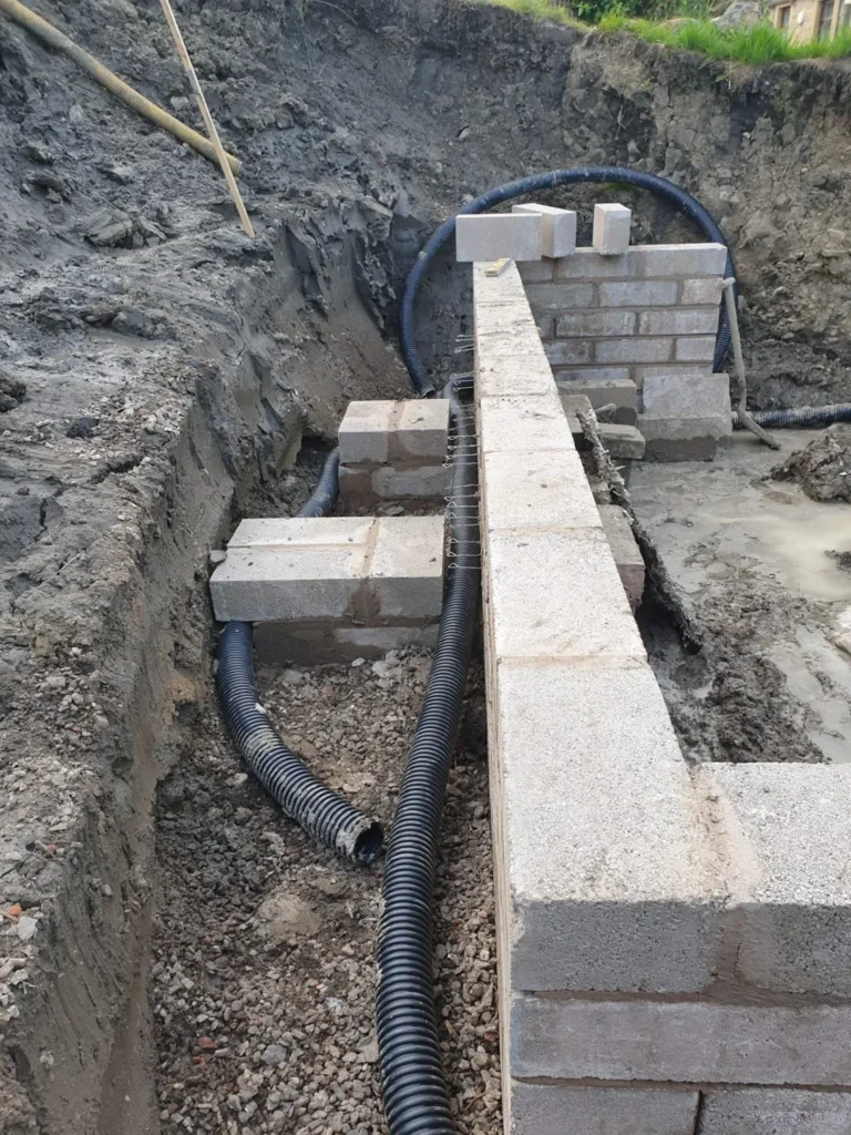 Stone Masonry Wall Construction with Circular Window Openings
